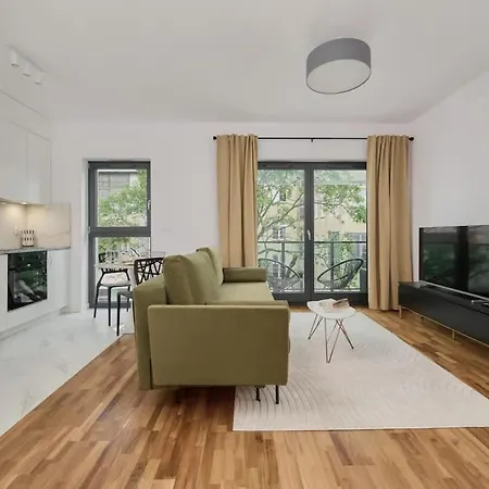 Cozy With Balcony In Very Close To Main Market Square By Renters * Vratislav